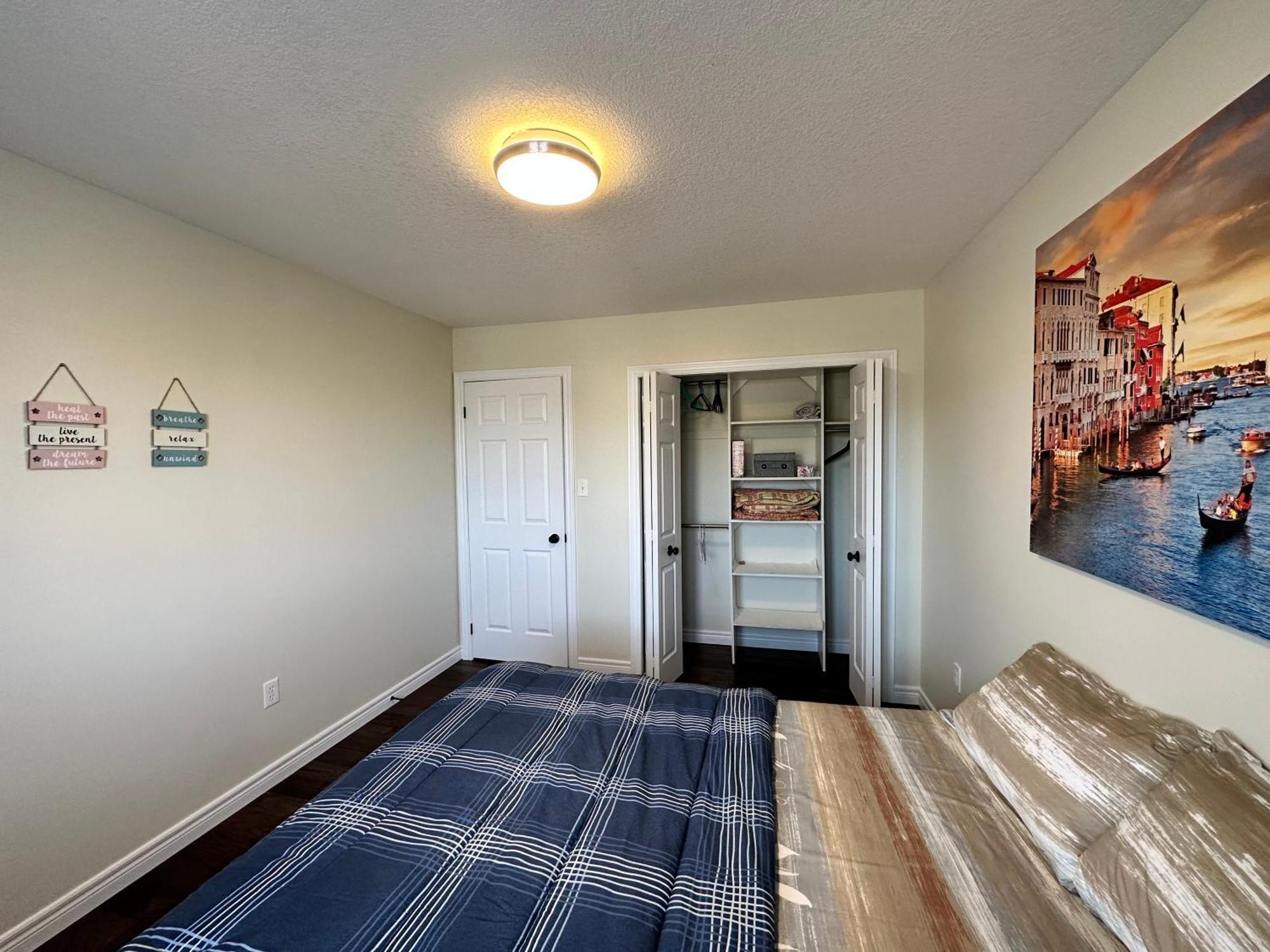 Comfortable Modern Room Near Ykf Airport III Kitchener Exteriér fotografie